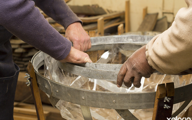 kleinmond_creative_shops_wine_barrel_creations_building_from_scratch_1538045458_1629211459