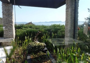 4 bedroom house for sale in De Kelders: R3,100,000