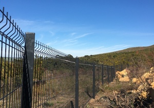 Nature Blended Fence Installation at Phillipskop Mountain Reserve