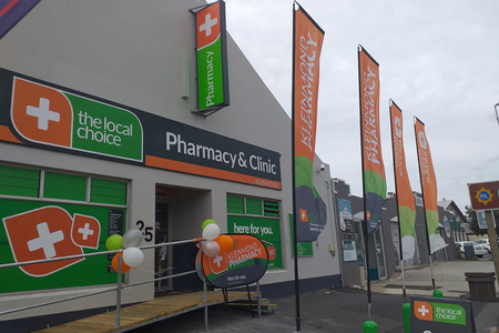 kleinmond_apteek_outside_view_image_1__1643200065