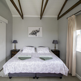 agulhas_accommodation_wings_self_catering_accommodation_main_bedroom_1_1642675693_1644491009