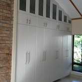 Built In Cupboards - Overstrand Kaste - Xplorio™ Kleinmond