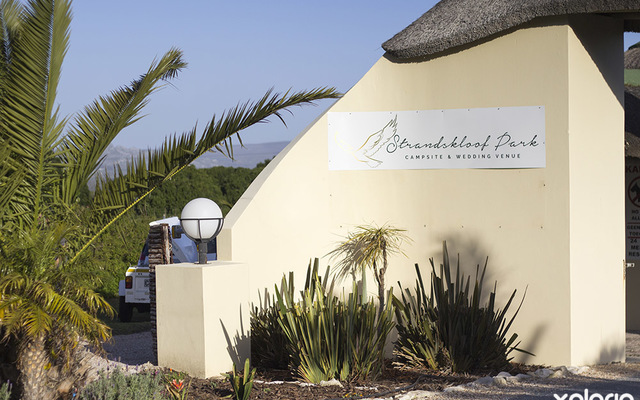 gansbaai_camping_site_strandskloof_park_outside_view_1539169924_1646395016