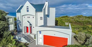 R4,750,000 | 3 Bedroom House for Sale in Pearly Beach