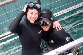 Daily Blog: 06 March 2022 | Shark Cage Diving in South Africa