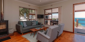 self_catering_gansbaai_guppy_huys_living_area_1618213531_1649322726