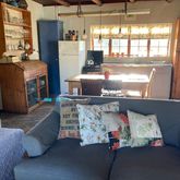 Light Cottage Kitchen - Beloftebos Farm Cottages - Xplorio™ Stanford