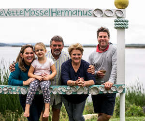 May 2022 Calendar: Fresh Seafood Buffet