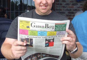 TV-Reeks 'Platteland toe' se Produksiebestuurder Kuier in Pearly Beach