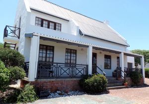 3 Bedroom House For Sale in De Kelders: R1,850,000
