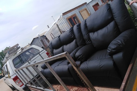 Couch - Lifestyle Centre Bredasdorp - Xplorio™ Bredasdorp