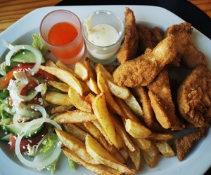 Chicken Strips and Chips: R70