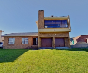 R4,150,000 | 4 Bedroom House For Sale in Agulhas