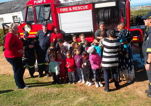 Volunteer Firefighters visited the Pikkewyntjies!