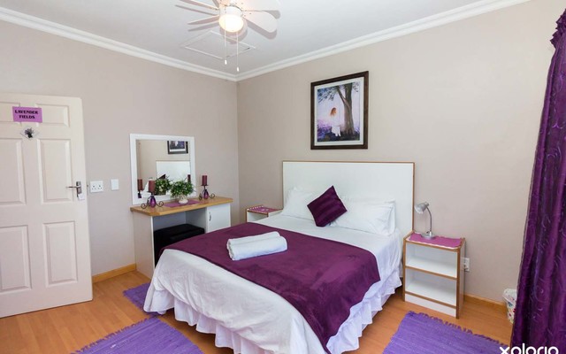 The_white_house_pearly_lavender_fields_upstairs_new_1512570180_1657195298 The_white_house_pearly_lavender_fields_upstairs_new_1512570180_1657195298