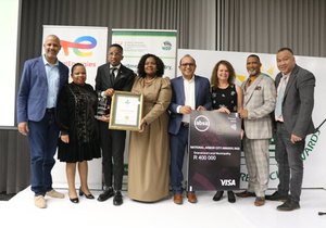 Overstrand Scoops Prestigious National Arbour City Award