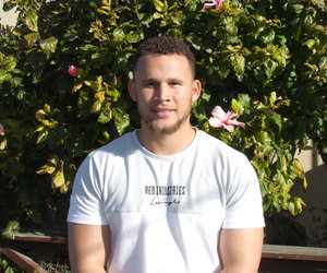 Voormalige Academia-hoofseun kom kuier hier