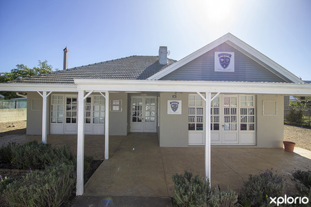 stanford_education_private_primary_school_outside_view_copy_1664798794