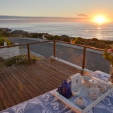 Sea View - Happy Family Guesthouse - Xplorio™ Gansbaai 
