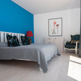 Whale & Gin Spotter - Xplorio™ Gansbaai 