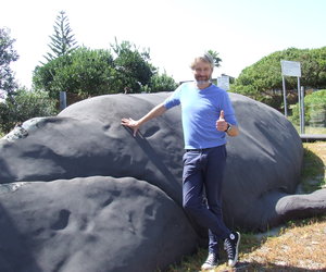 Wally, die Walvis in De Kelders trek ‘n nuwe baadjie aan