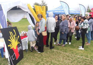 Laerskool Gansbaai: Gansmark vir Gesellige Samesyn