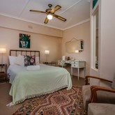 Protea Standard Double - Saxon Lodge - Xplorio™ Gansbaai 
